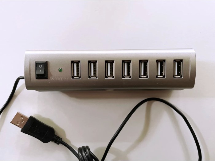 USB 2.0 Hub